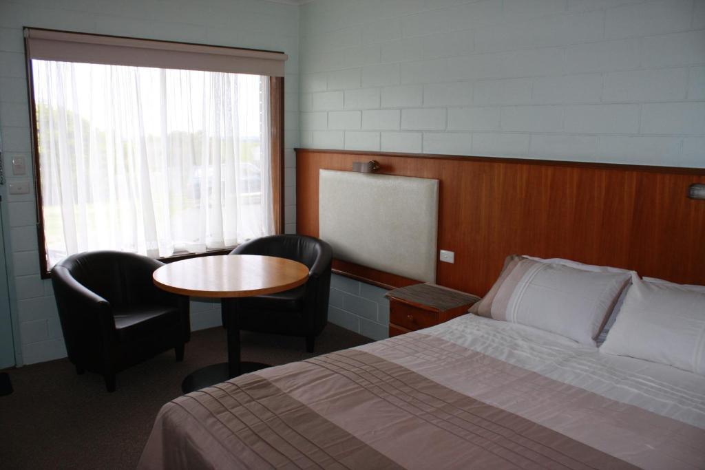 Opal Motel Leongatha Room photo