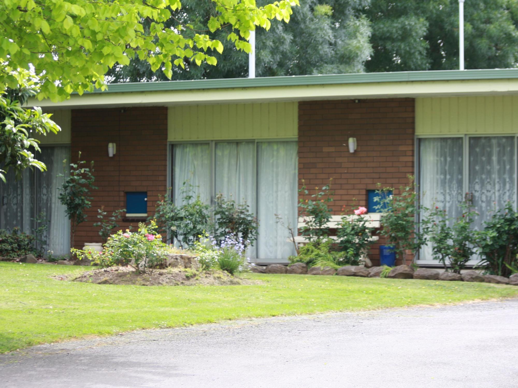 Opal Motel Leongatha Exterior photo